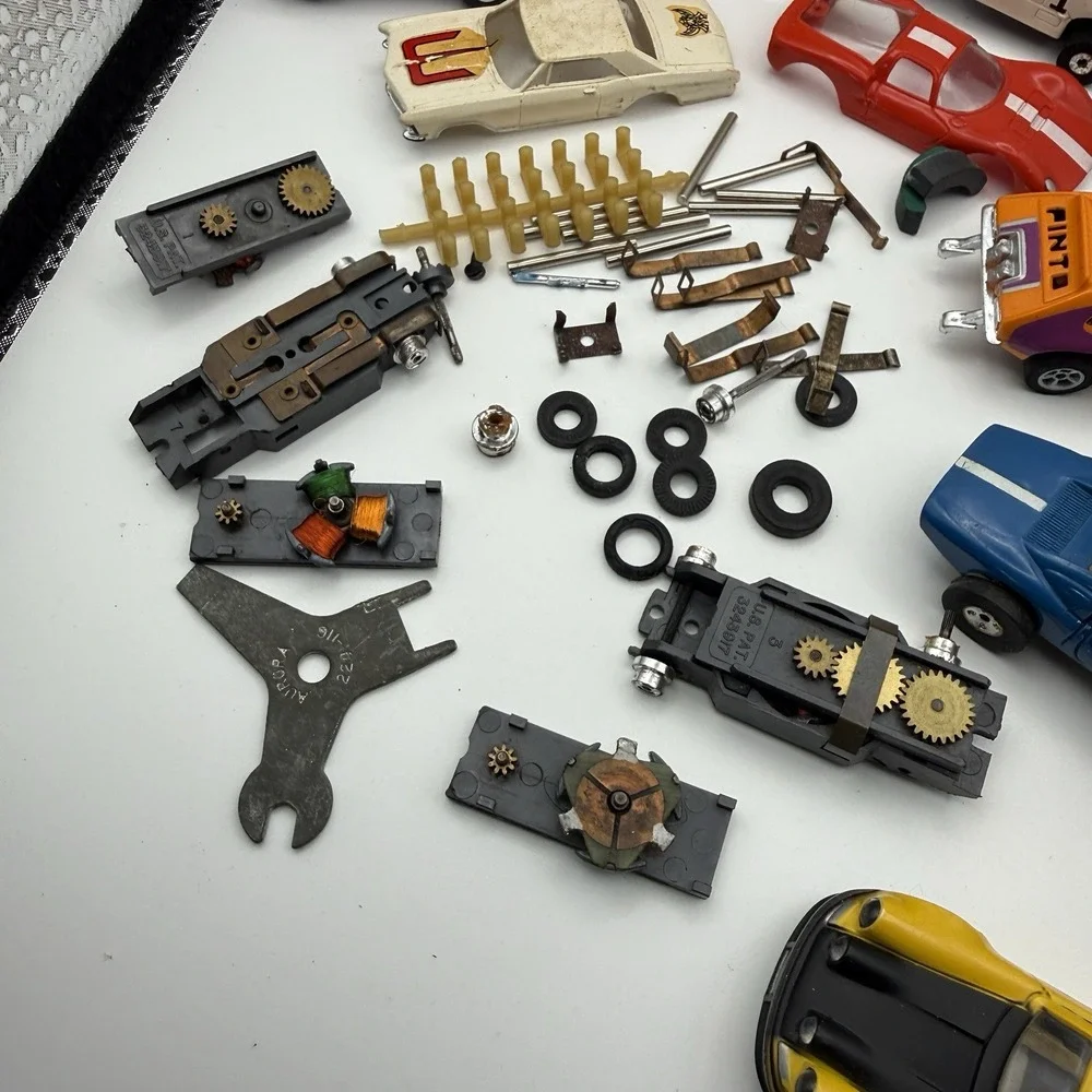 10pc+  Lot Vintage Aurora Slot Cars T-Jet Thunderjet 500 Corvette Porsche Bronco